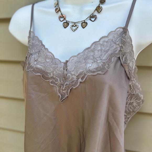 Express M Y2K conscious edit Satin lace cocoa strappy tank blouse - Picture 2 of 6